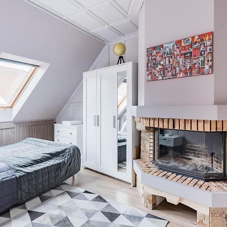 Sunny And Central Penthouse With Private Garage Budapest Extérieur photo