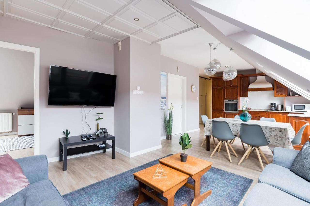 Sunny And Central Penthouse With Private Garage Budapest Extérieur photo