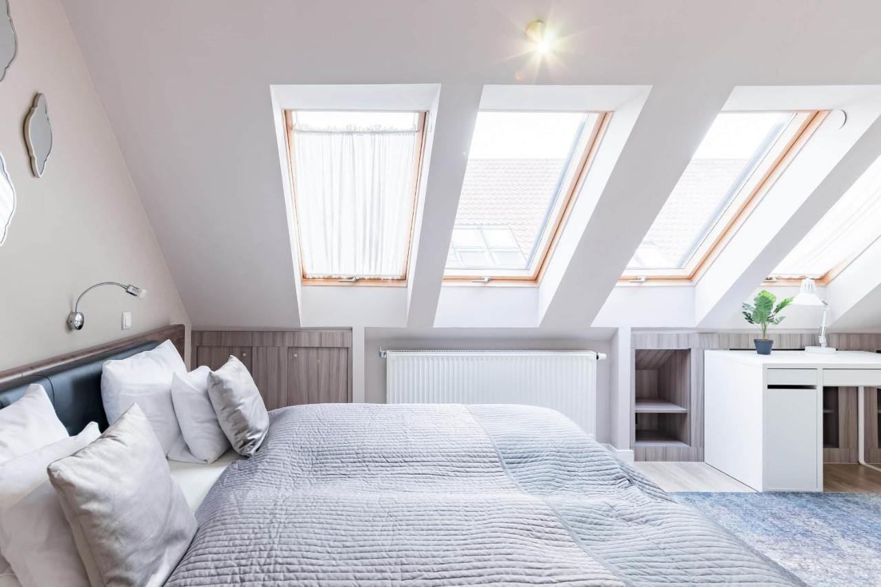 Sunny And Central Penthouse With Private Garage Budapest Extérieur photo