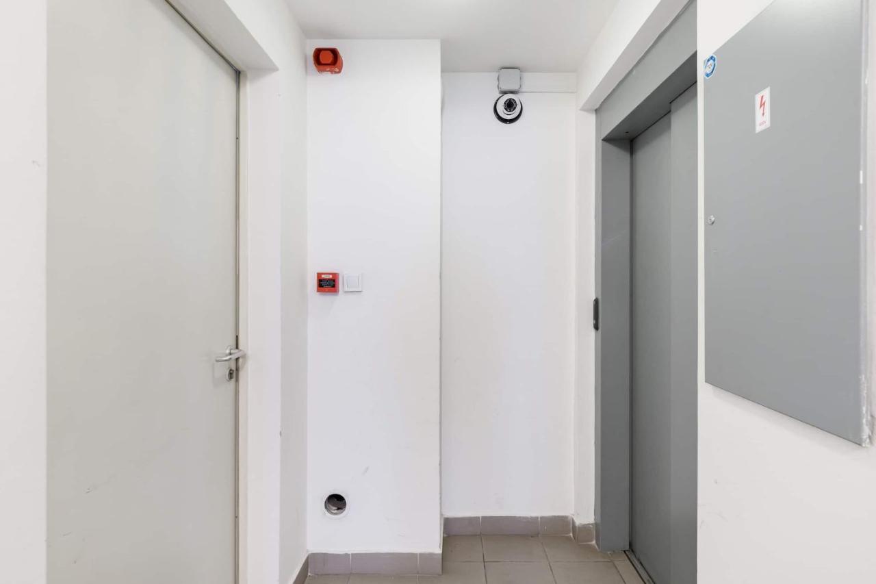 Sunny And Central Penthouse With Private Garage Budapest Extérieur photo