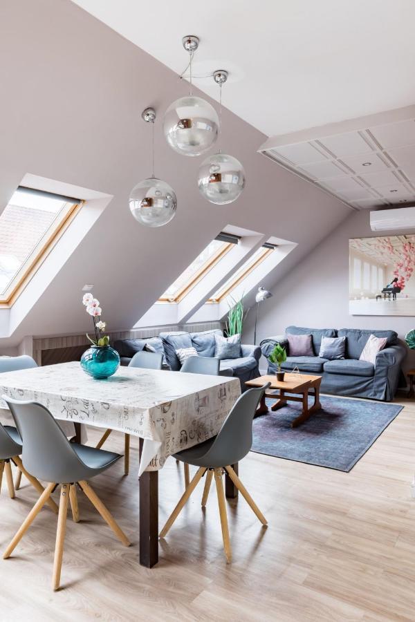 Sunny And Central Penthouse With Private Garage Budapest Extérieur photo