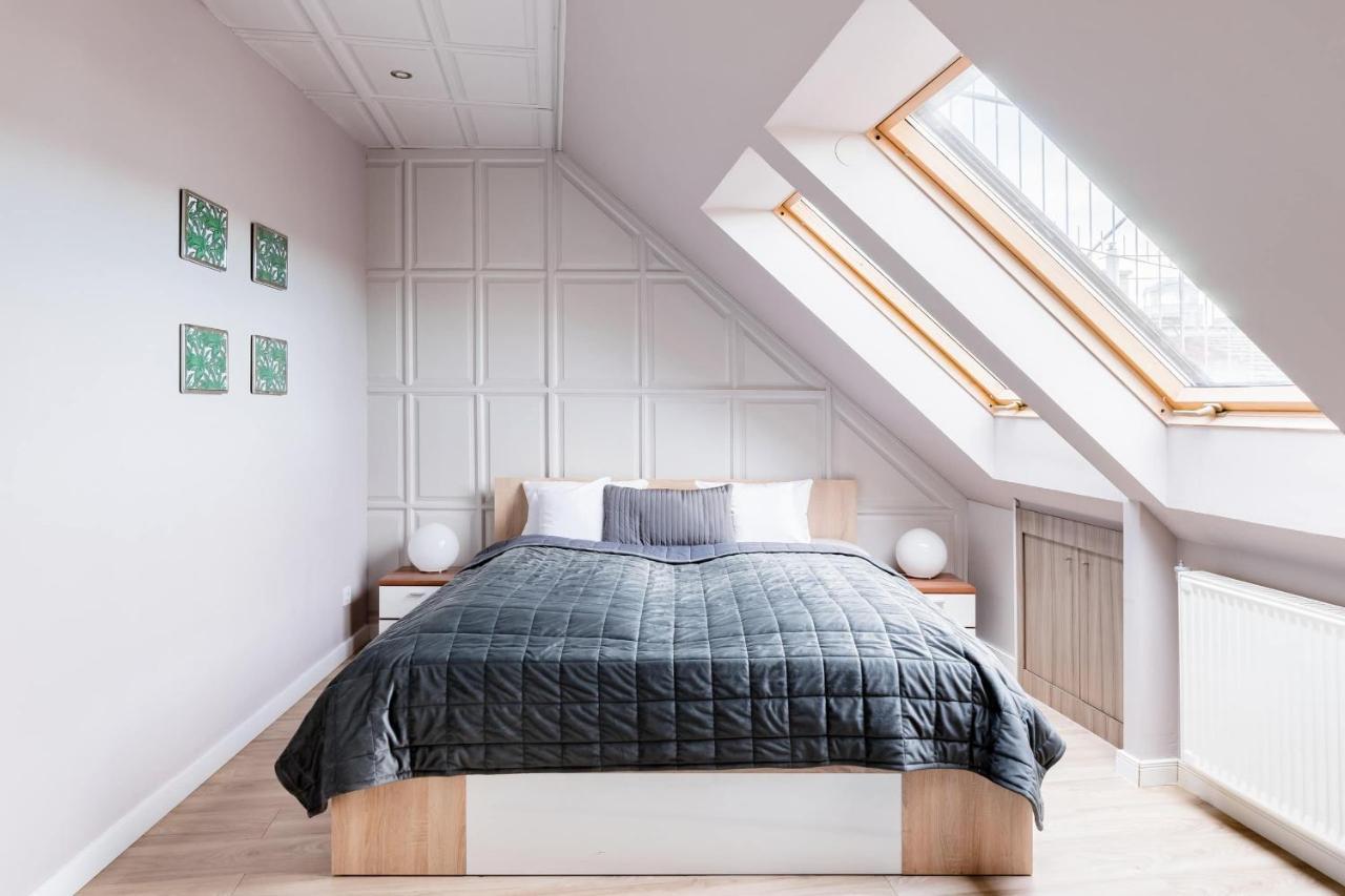 Sunny And Central Penthouse With Private Garage Budapest Extérieur photo