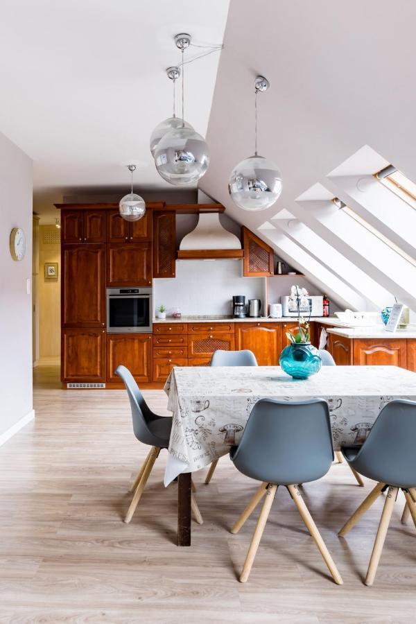 Sunny And Central Penthouse With Private Garage Budapest Extérieur photo